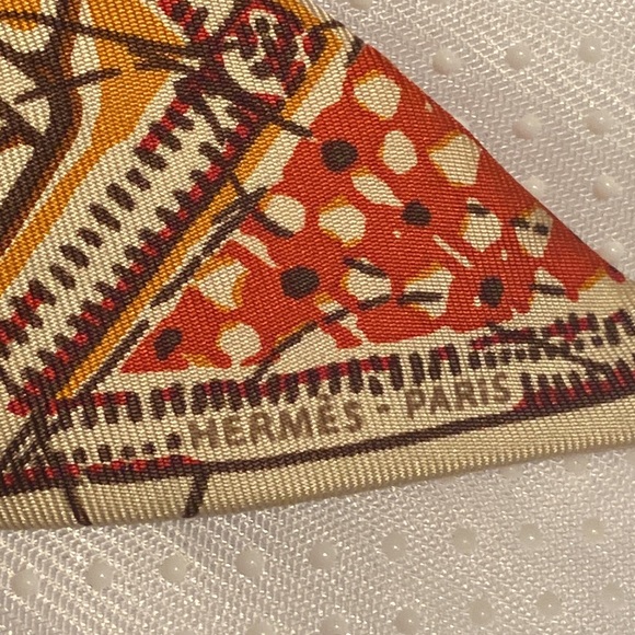 Authentic Hermes Twilly - Picture 5 of 7